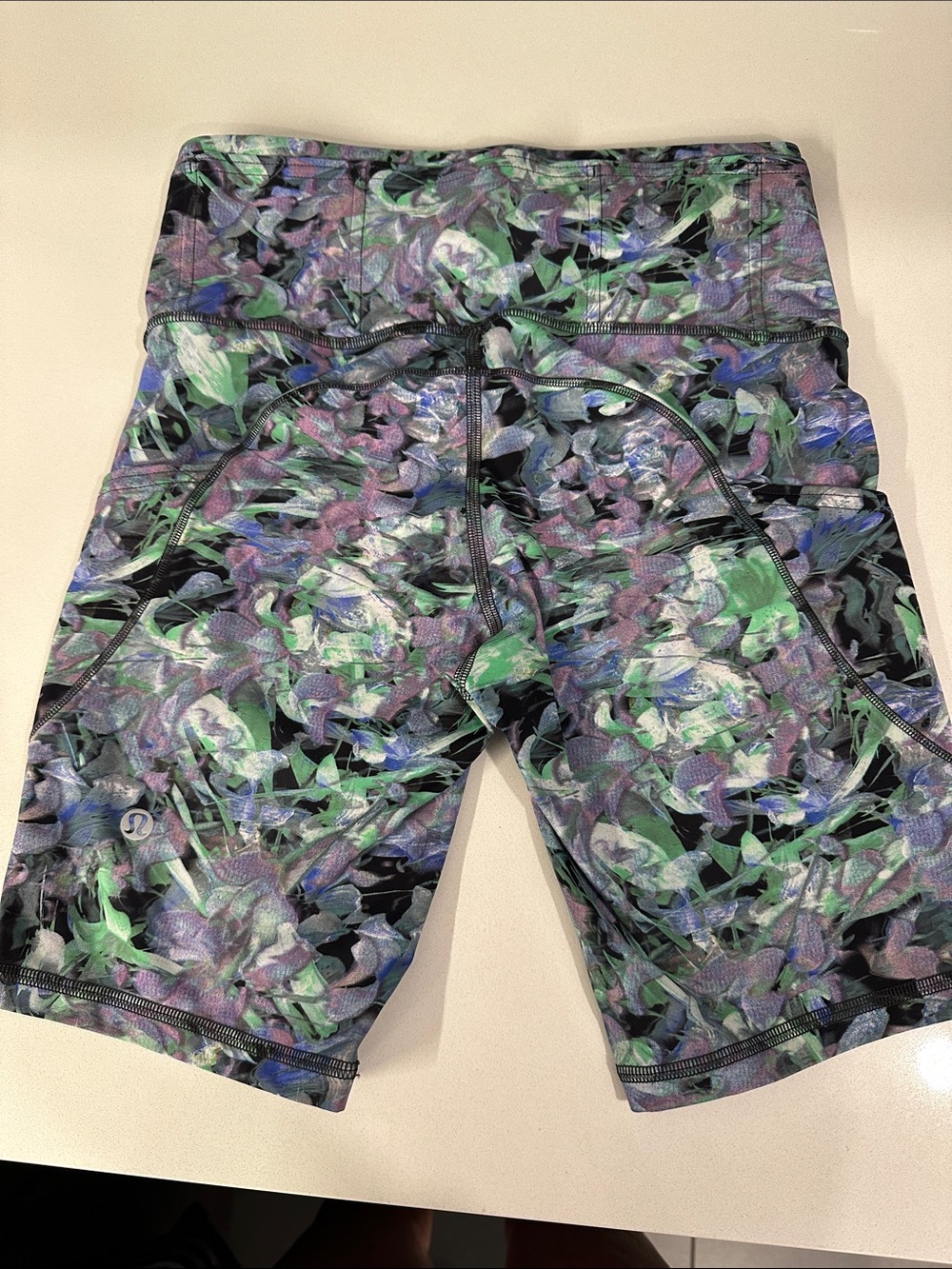 Lululemon High-Waist Women’s Floral Print Bike Shorts with pockets- Purple/Green